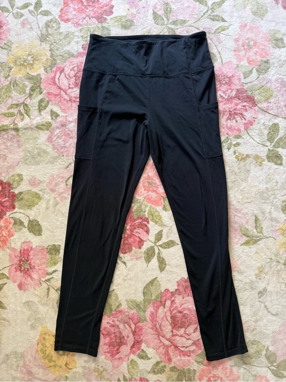 NWOT Tuff Athletics Black High-Rise Leggings with Side Pockets size large